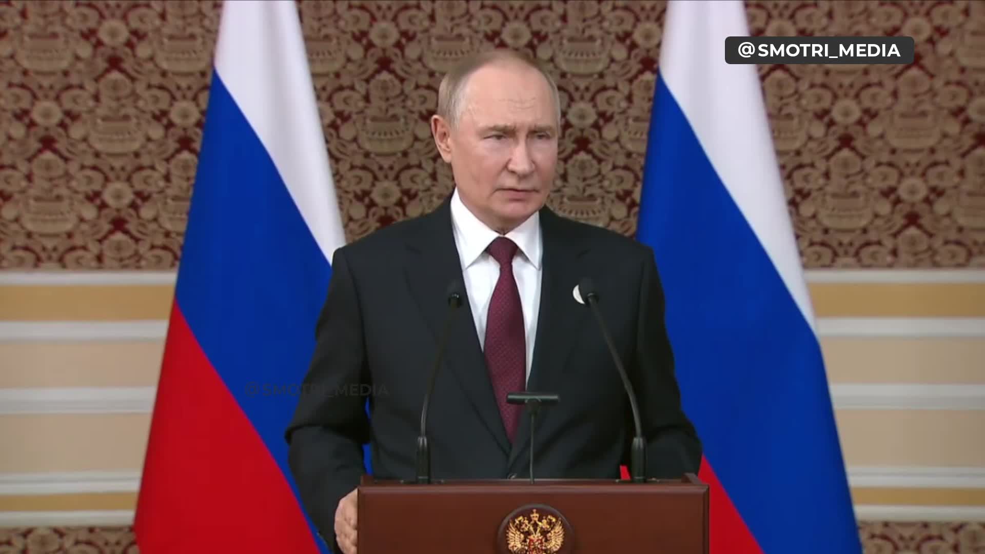 Russia will respond to Ukraine's threats to use Tomahawk missiles by strengthening its air defense system, - Putin said.